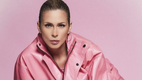 Lívia Andrade esbanja beleza em look all pink (Instagram)