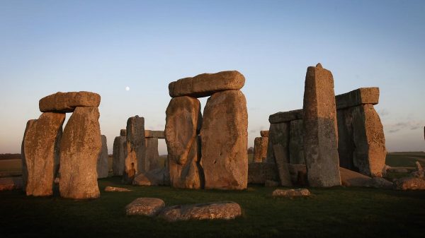 O misterioso círculo de Stone Henge (Reprodução/History)