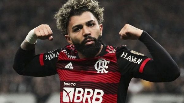 Gabriel Barbosa, o Gabigol, reformou sua impressionante mansão no Guarujá