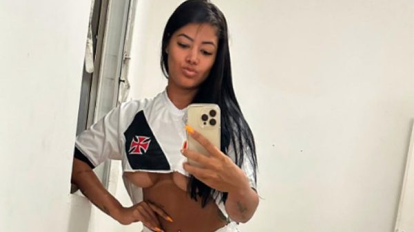 Bia Fernandes, musa do Vasco, sofreu preconceito por ser 'gostosa demais' (Foto: Reprodução/Instagram)