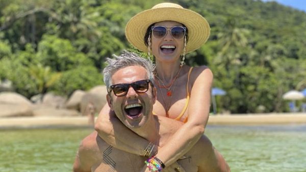 Otaviano Costa e Flávia Alessandra elevaram o clima nas redes com novo ensaio