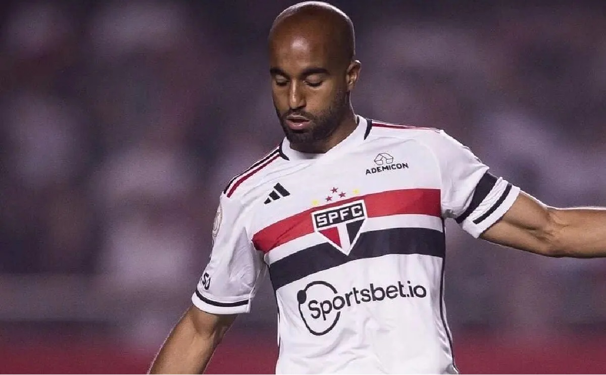 O craque tricolor sentiu o golpe e disse que quer esquecer o "atropelamento" e "vexame" do 5 a 0 (Foto: SPFC Net)