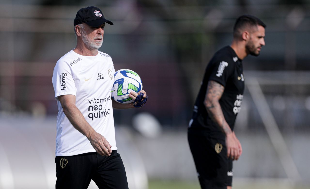 Corinthians entra em campo muito próximo do Z-4