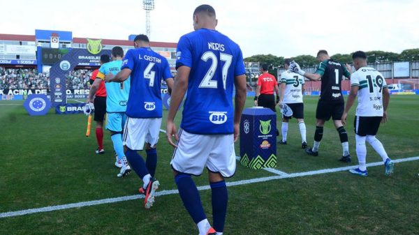 Cruzeiro e Coritiba foram punidos pelo STJD