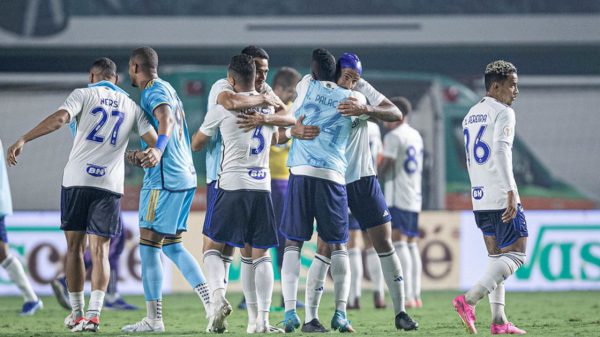 Cruzeiro saiu do Z-4 após a vitória