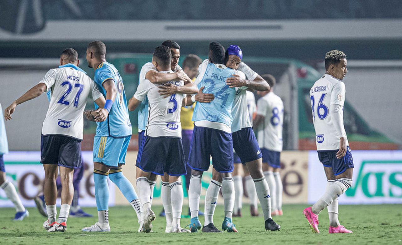 Cruzeiro saiu do Z-4 após a vitória