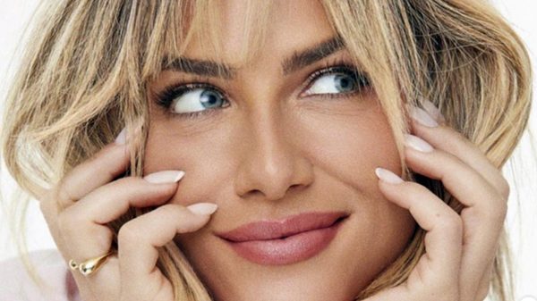 Giovanna Ewbank eleva clima nas redes em registro de topless