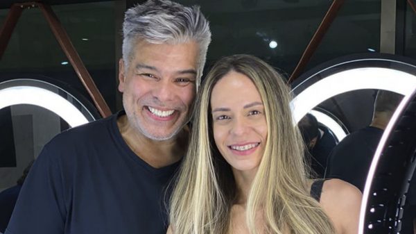 Maurício Mattar com a atual esposa, Shay Dufau