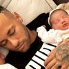 Neymar segue compartilhando momentos com Mavie