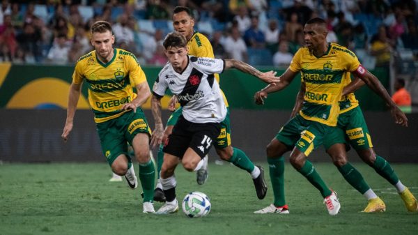 Vasco se deu bem atuando contra o Cuiabá