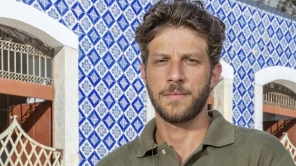 Chay Suede deve integrar elenco de "Mania de Você"