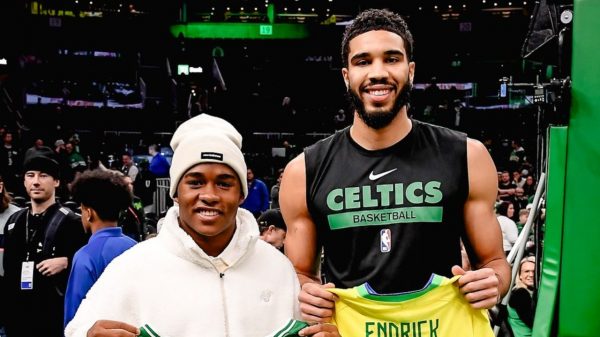 Endrick se encontrou com Jayson Tatum