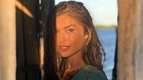 Grazi Massafera deixou seguidores babando com sua beleza em praia do Nordeste