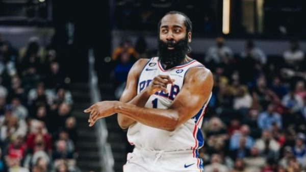 James Harden foi o destaque da vitória dos Clippers