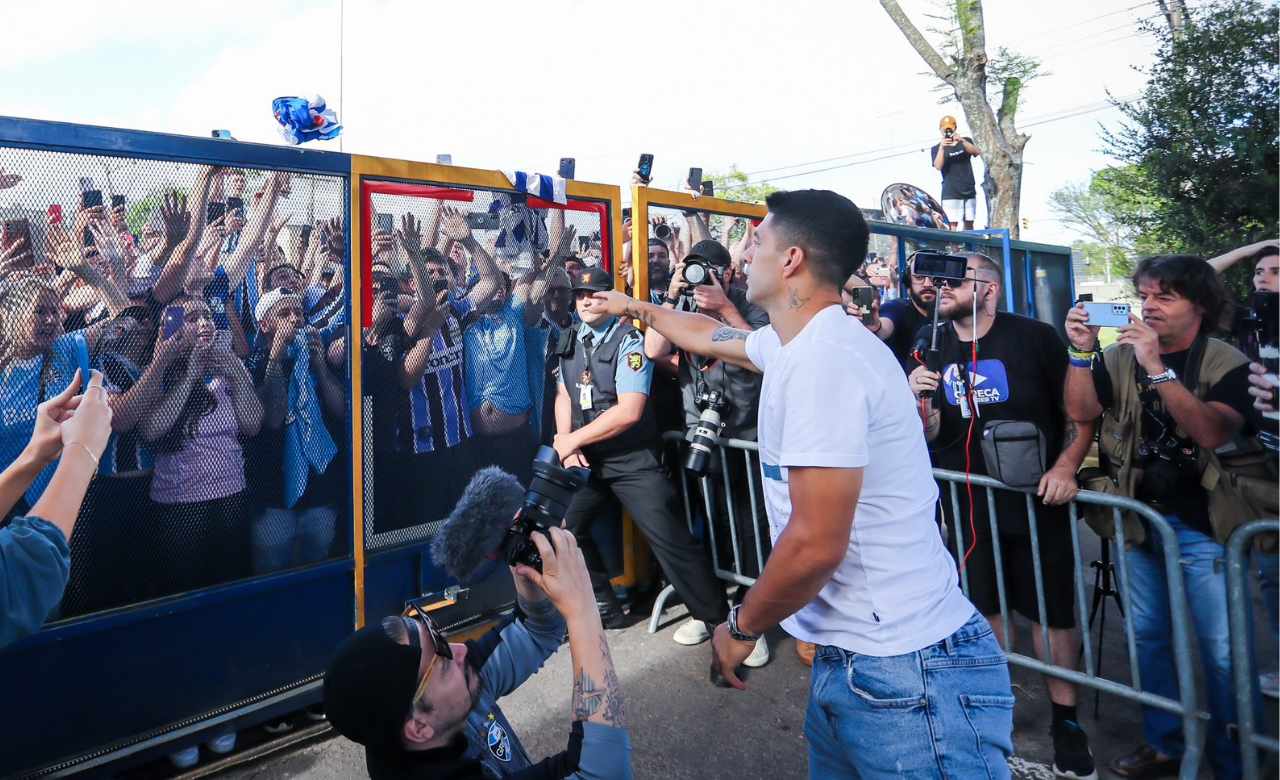 Renato Gaúcho contou bastidores de Suárez