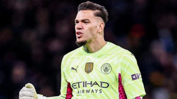 Ederson brilhou no FIFA The Best