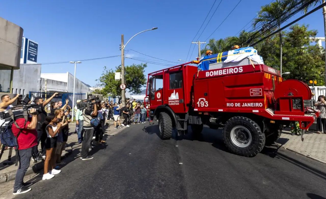 Corpo de Zagallo foi sepultado no Rio de Janeiro