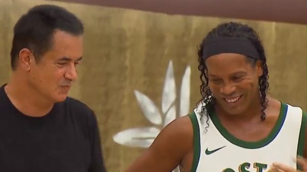 Ronaldinho Gaúcho esteve no Survivor, da Turquia