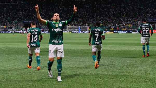 Que baile! Raphael Veiga comemora gol palmeirense contra o Corinthian no Allianz Parque (Foto: Cesar Grecco/SE Palmeiras)