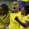 O ouro do Brasil foi roubado na final do futebol feminino na França (Foto: Divulgação)