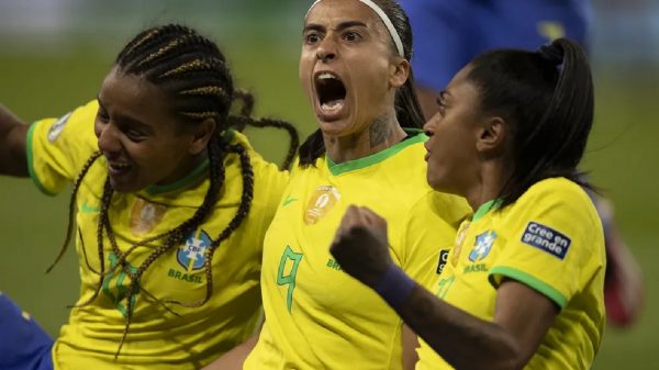 O ouro do Brasil foi roubado na final do futebol feminino na França (Foto: Divulgação)