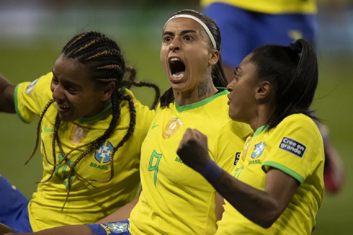 O ouro do Brasil foi roubado na final do futebol feminino na França (Foto: Divulgação)