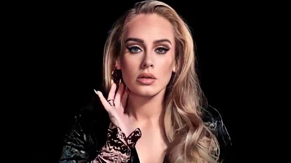 Adele avisa longa pausa nos shows, para tristeza dos fãs