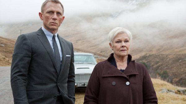 Meta AI te convida para bater um papo com Judi Dench, de 007 Skyfall